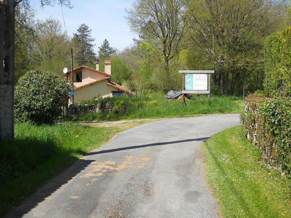 Le Domaine De La Genette Vila Paussac-et-Saint-Vivien Exterior foto